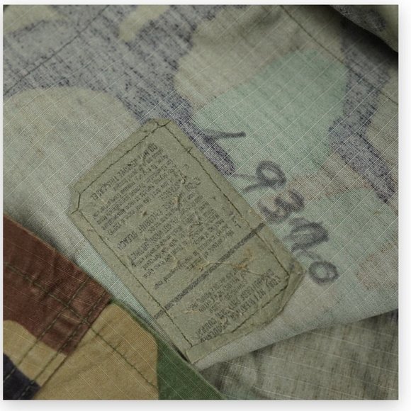 USAF Field Jacket Mens Medium Short Green Woodland Camo Cold Weather Patches SGT - Picture 13 of 16